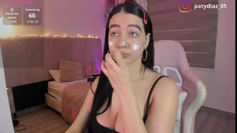 Snapshot of patricia69fox chatting on 17, 3, 2026 Paty online show from 17, 3, 2026