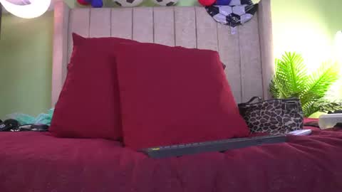Snapshot of patty_m chatting on 18, 6, 2026 patty online show from 18, 6, 2026