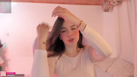 Snapshot of pau_cute chatting on 15, 12, 2024 Sofa online show from 15, 12, 2024