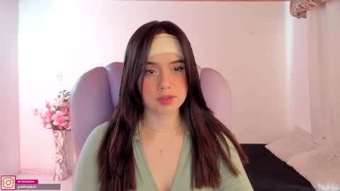 Snapshot of pau_cute chatting on 28, 12, 2024 Sofa online show from 28, 12, 2024