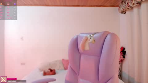 Snapshot of pau_cute chatting on 5, 1, 2025 Sofa online show from 5, 1, 2025