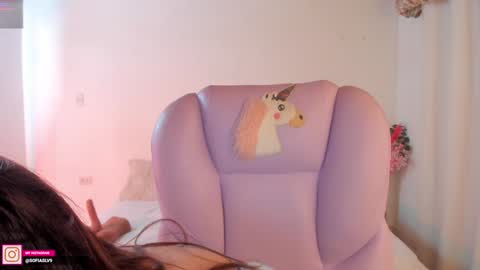 Snapshot of pau_cute chatting on 25, 1, 2025 Sofa online show from 25, 1, 2025