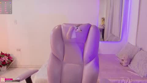 Snapshot of pau_cute chatting on 25, 11, 2025 Sofa online show from 25, 11, 2025