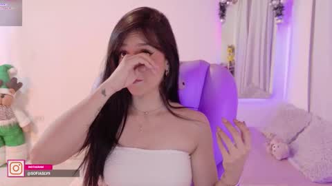 Snapshot of pau_cute chatting on 14, 12, 2025 Sofa online show from 14, 12, 2025