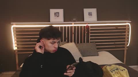 Paul online show from 27, 2, 2025