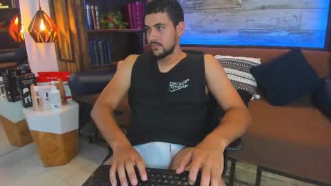 Snapshot of paul_rivera chatting on 13, 2, 2025 Paul Rivera online show from 13, 2, 2025