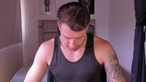 Snapshot of paul_roger chatting on 16, 2, 2025 PAUL ROGER online show from 16, 2, 2025