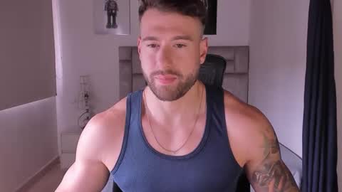 Snapshot of paul_roger chatting on 8, 9, 2025 PAUL ROGER online show from 8, 9, 2025