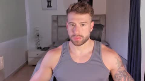 Snapshot of paul_roger chatting on 11, 9, 2025 PAUL ROGER online show from 11, 9, 2025