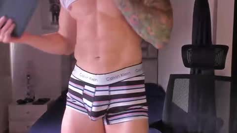 Snapshot of paul_roger chatting on 29, 9, 2025 PAUL ROGER online show from 29, 9, 2025