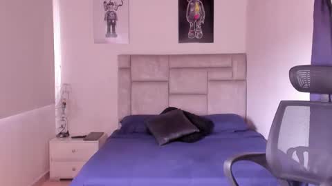 Snapshot of paul_roger chatting on 11, 10, 2025 PAUL ROGER online show from 11, 10, 2025