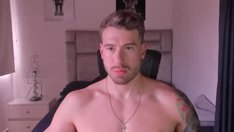 Snapshot of paul_roger chatting on 9, 11, 2025 PAUL ROGER online show from 9, 11, 2025