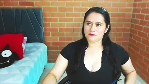 paula__117 online show from 5, 8, 2026