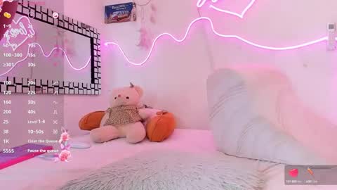 Paula online show from 1, 2, 2025