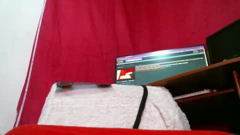 Snapshot of paulavaltina21 chatting on 8, 3, 2025 PAULA VALENTINA online show from 8, 3, 2025