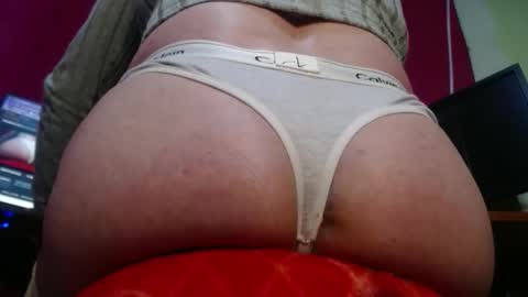 Snapshot of paulavaltina21 chatting on 17, 11, 2025 PAULA VALENTINA online show from 17, 11, 2025