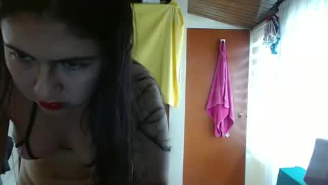 paulet latiin online show from 30, 11, 2025