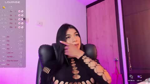 Paulett  online show from 2, 12, 2025