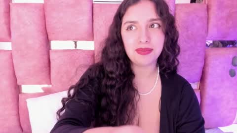 Snapshot of paulette_dupont_ chatting on 1, 10, 2025 paulette_dupont_ online show from 1, 10, 2025