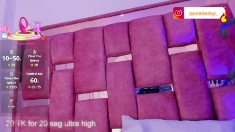 Snapshot of paulette_dupont_ chatting on 4, 10, 2025 paulette_dupont_ online show from 4, 10, 2025