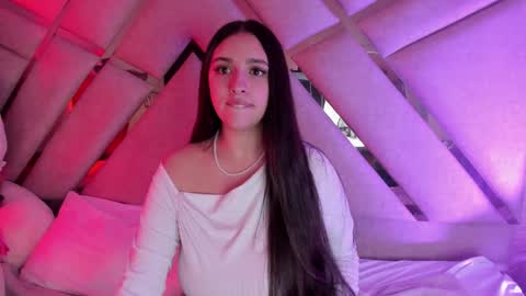 Snapshot of paulette_dupont_ chatting on 2, 11, 2025 paulette_dupont_ online show from 2, 11, 2025