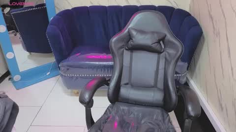 Live 800am 200pm COLOMBIAN HOUR online show from 17, 9, 2025