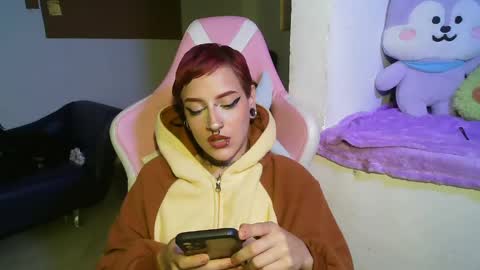 Snapshot of pauli_cadavid chatting on 4, 5, 2026 ig alinasvetl2 online show from 4, 5, 2026