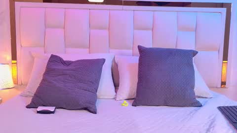 Paulina  online show from 1, 2, 2026