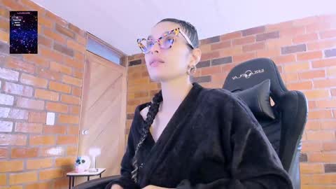 Paulina online show from 12, 1, 2025