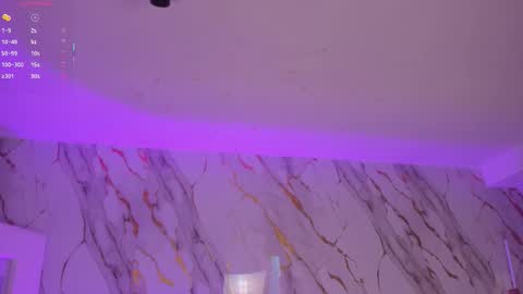 Paulina Santos  online show from 5, 10, 2025