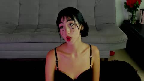 Pauline online show from 9, 10, 2025