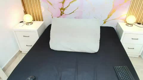 Pauline Kosh online show from 6, 6, 2026
