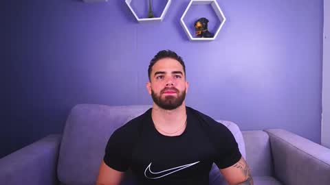 Snapshot of paulphoenix_ chatting on 17, 11, 2025 Paul Phoenix online show from 17, 11, 2025