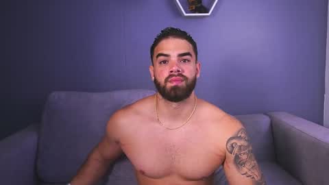 Snapshot of paulphoenix_ chatting on 20, 11, 2025 Paul Phoenix online show from 20, 11, 2025