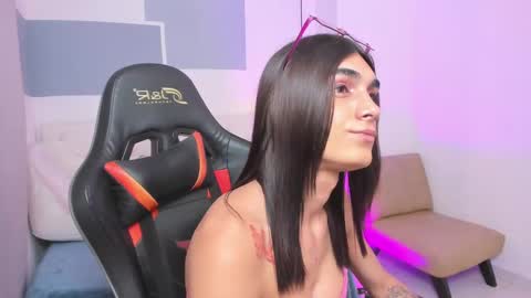 Pauly online show from 4, 3, 2025