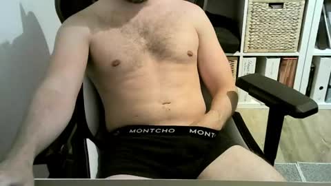 Snapshot of paxo0207 chatting on 9, 6, 2026 Jan online show from 9, 6, 2026