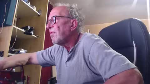 Snapshot of pc8474408 chatting on 9, 10, 2025 pc8474408 online show from 9, 10, 2025