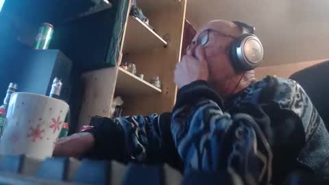 Snapshot of pc8474408 chatting on 14, 12, 2025 pc8474408 online show from 14, 12, 2025