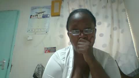 Snapshot of peace_khloe chatting on 17, 12, 2025 Peace online show from 17, 12, 2025