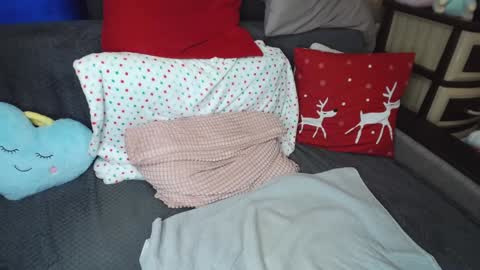 FOUNTAIN SQUIRT online show from 1, 1, 2025