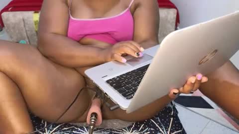 Snapshot of peacelady chatting on 23, 9, 2025 peacelady online show from 23, 9, 2025