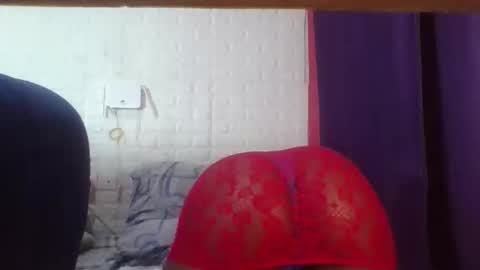 peach_melbah online show from 8, 4, 2026