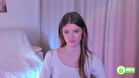 Snapshot of peach_mila chatting on 4, 3, 2025 your love online show from 4, 3, 2025