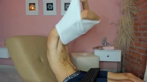 peach tyron online show from 15, 1, 2025