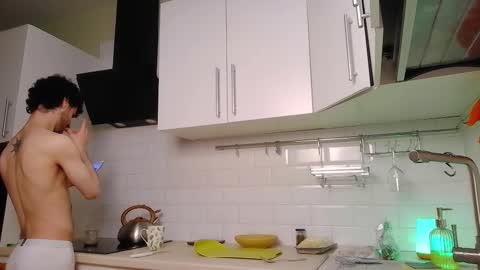 Snapshot of peachcreamcouple chatting on 25, 9, 2025 Lexy Peach online show from 25, 9, 2025