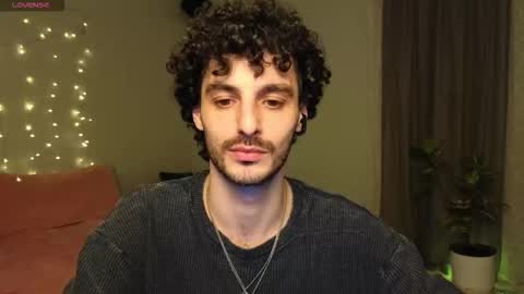 Snapshot of peachcreamcouple chatting on 5, 11, 2025 Lexy Peach online show from 5, 11, 2025