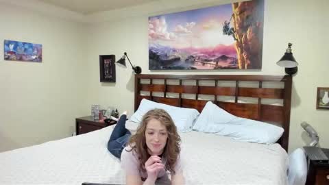 Peaches  Cupcake Rachel and Bryce online show from 19, 10, 2025