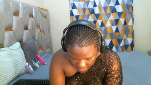 Snapshot of peachygirl255 chatting on 3, 6, 2026 Peachy online show from 3, 6, 2026
