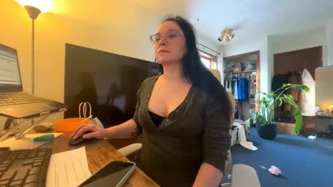 PeachyObsession online show from 17, 2, 2026