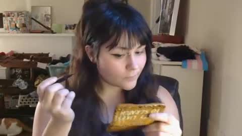 Snapshot of peakobunny chatting on 21, 12, 2025 peakobunny online show from 21, 12, 2025